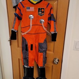 🚀 Kids size 5-6 Astronaut Costume 🚀